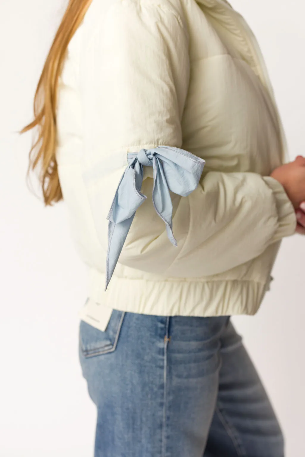 Andy Bow Cropped Puffer Jacket in Bone