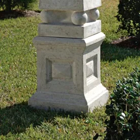 Grand Garden English Plinth by Design Toscano