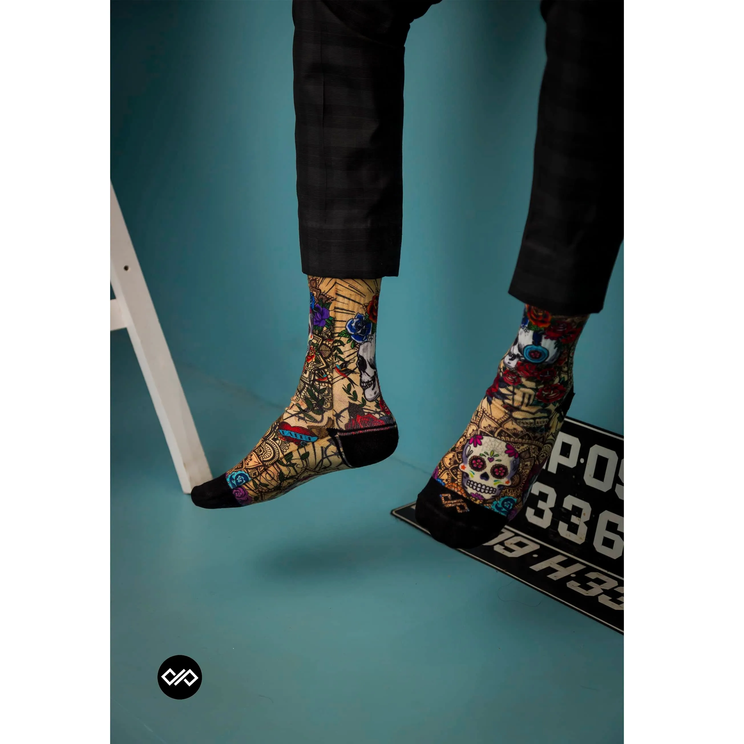 Skulls & Roses Unisex Crew Length Socks