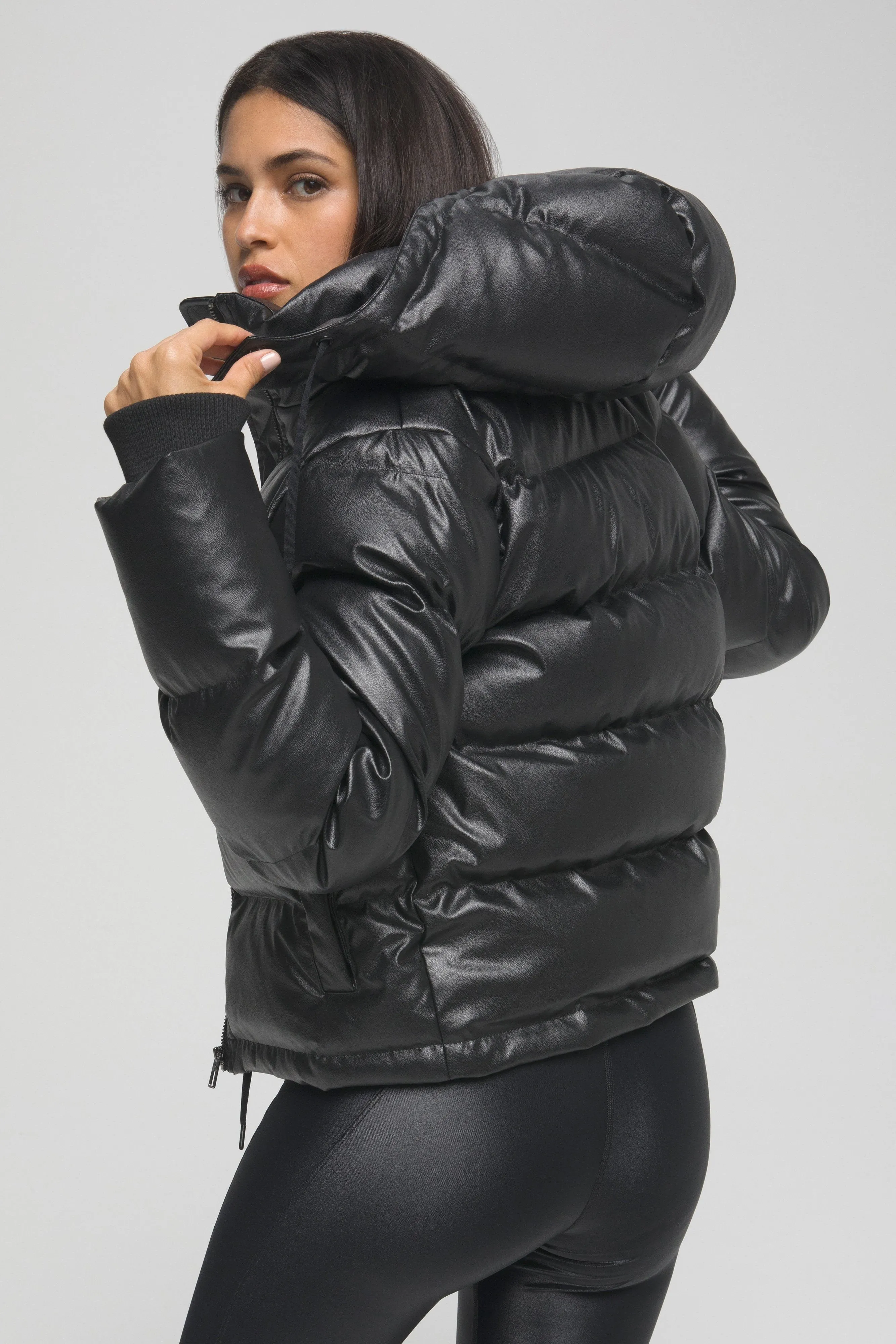 STATEMENT PUFFER | BLACK001