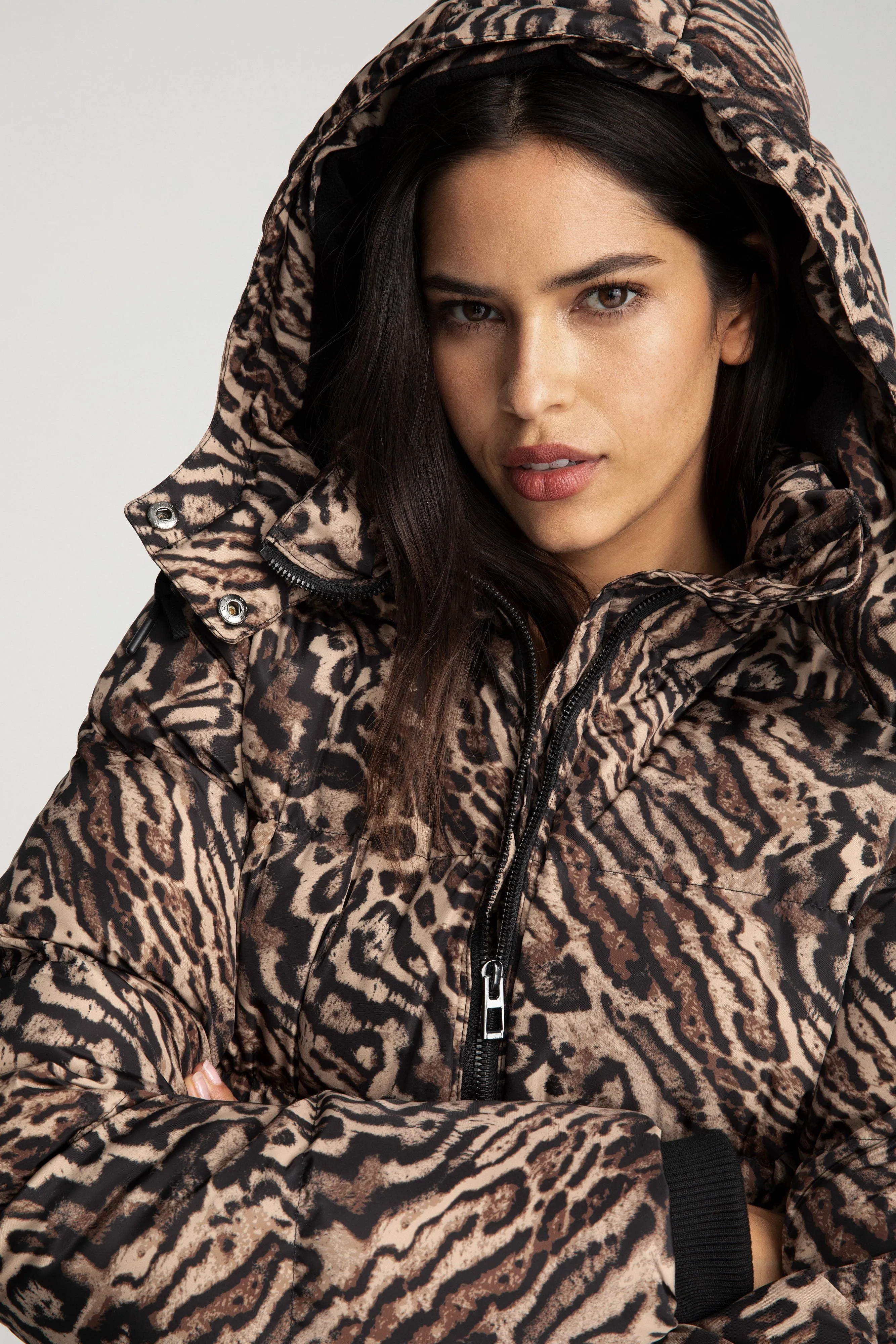 STATEMENT PUFFER | JAGUAR001