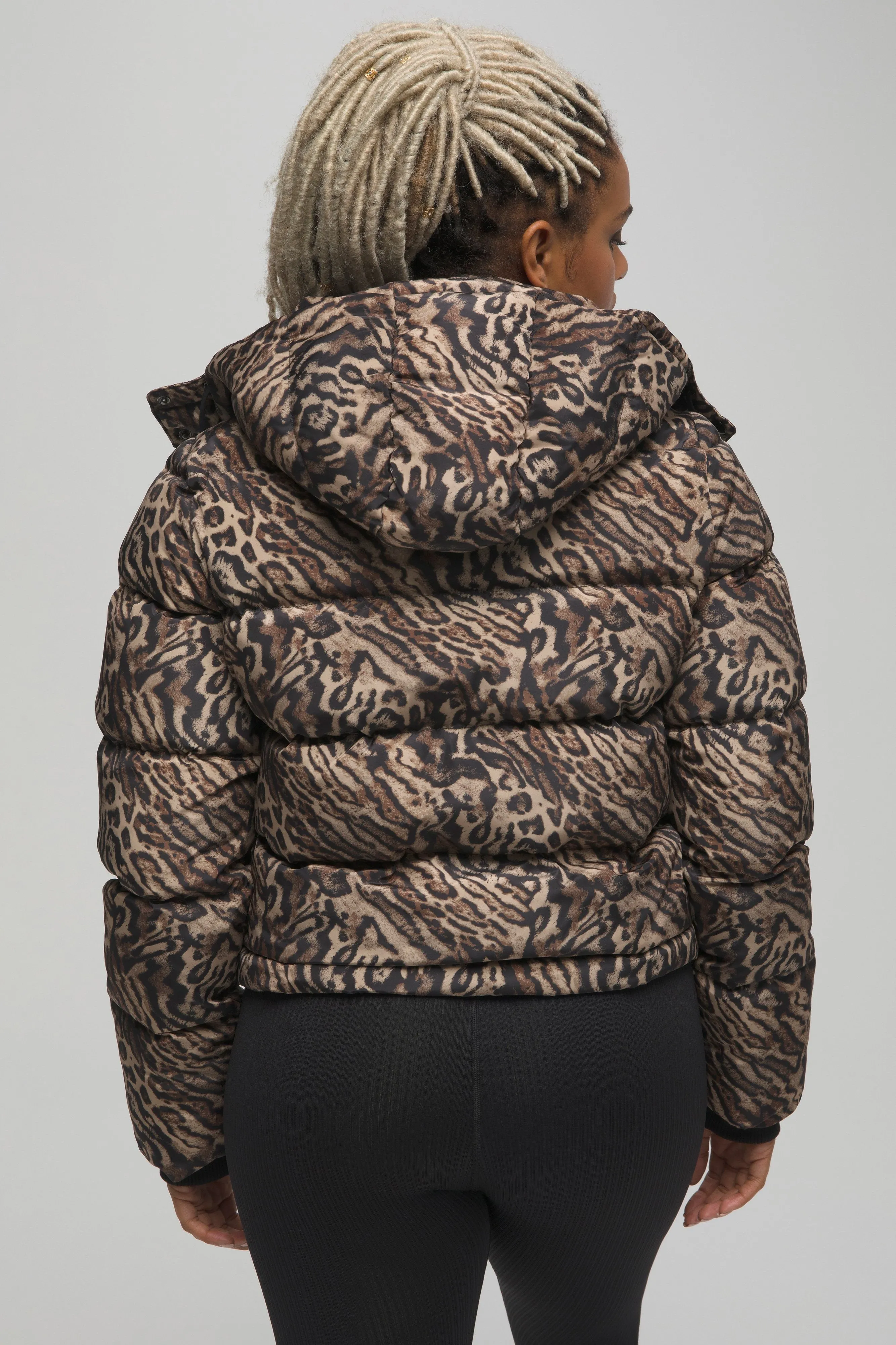 STATEMENT PUFFER | JAGUAR001