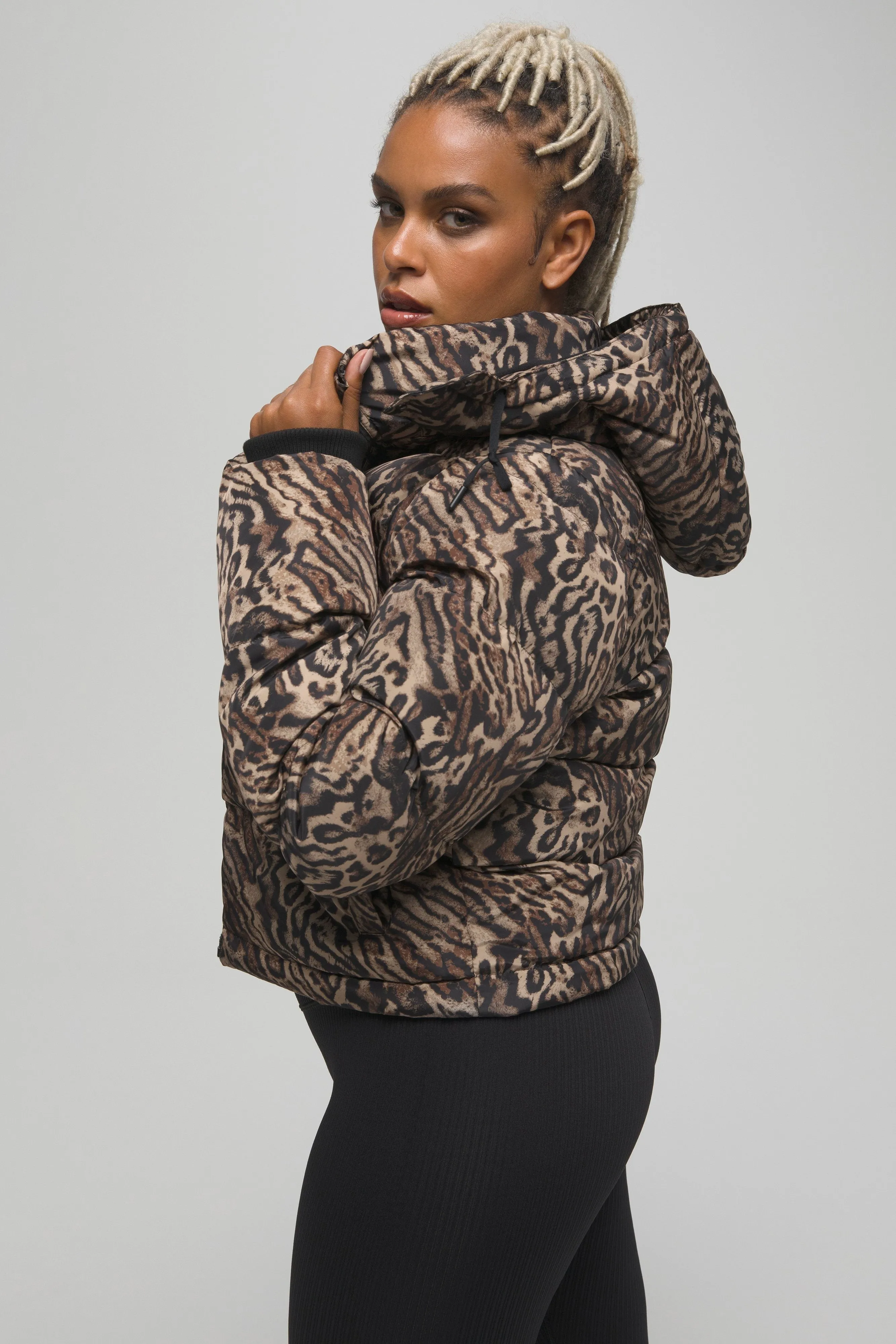 STATEMENT PUFFER | JAGUAR001