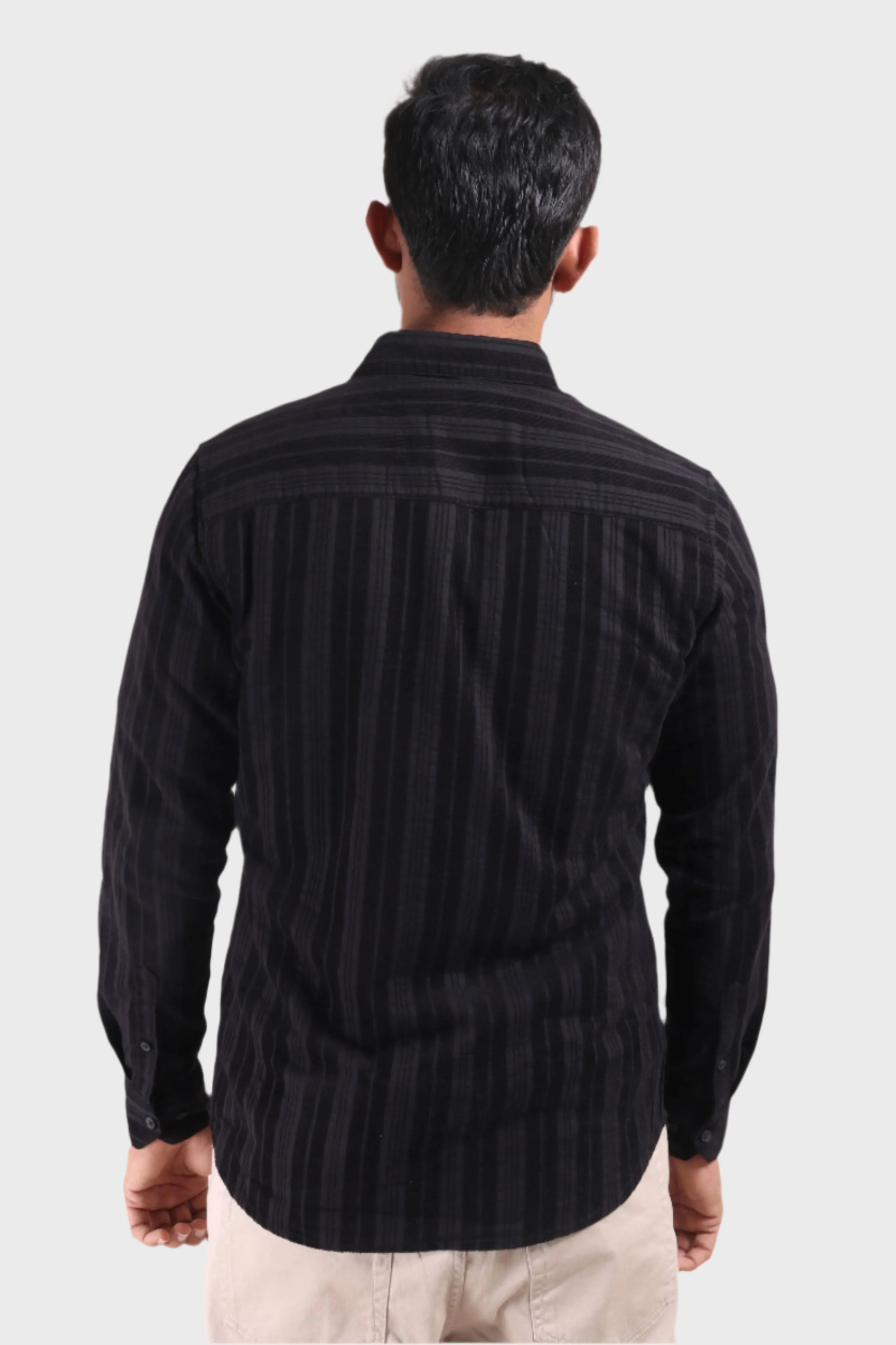 XKIND MEN'S BLACK CORDUROY SUEDE STRIPED SLIM FIT SHIRT